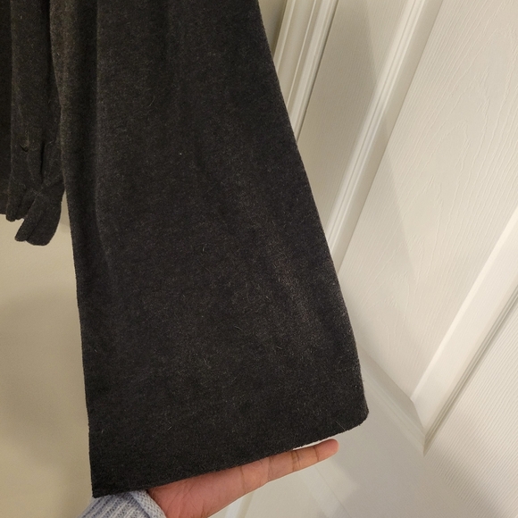 Nike Womens Charcoal Grey Athletic Athleisure Sweater Top. Bell Sleeves. Size XL - Picture 8 of 8